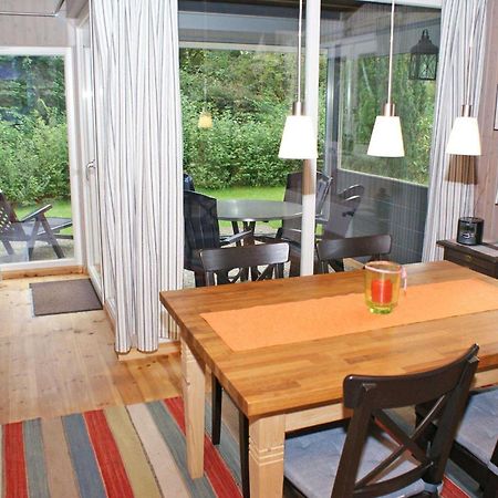 Blockhaus Mit Parkplatz Vor Der Ha Vila Damp Exterior foto